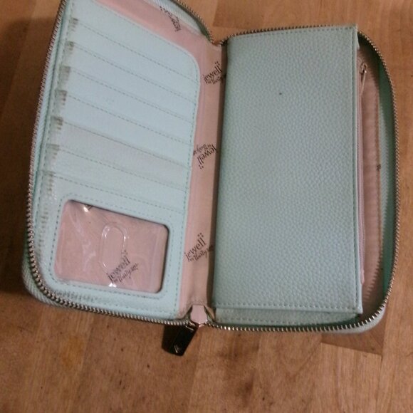 Light GreenJewell by Thirty One Wallet - Picture 6 of 6